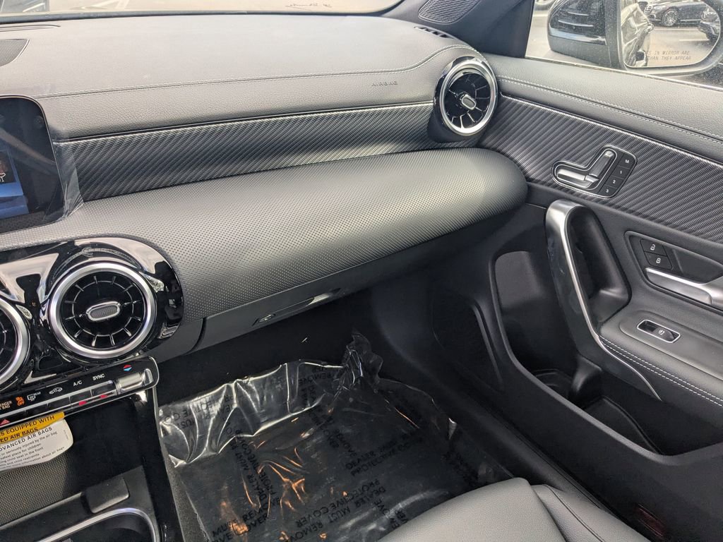 Certified 2026 Mercedes-Benz CLA 250 image 4