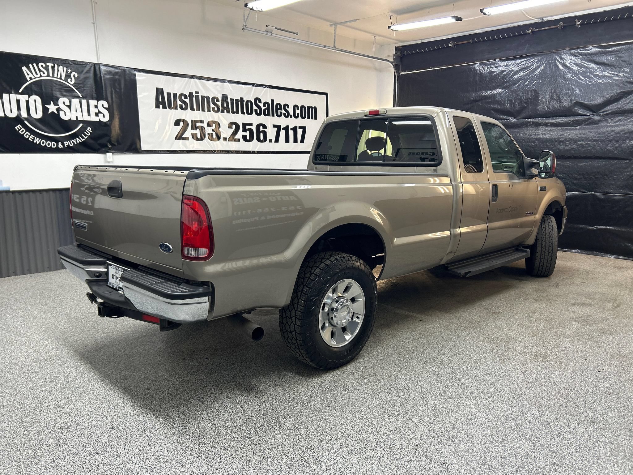 Used 2006 Ford F250 XLT AWD/4WD image 6