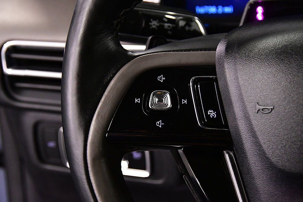 Used 2023 Lincoln Corsair Reserve w/ Equipment Group 202A image 20