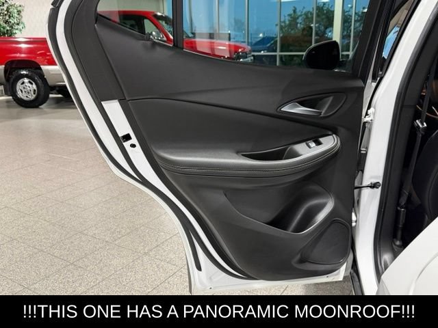 Used 2023 Buick Encore GX Essence w/ Experience Buick Package FWD image 21