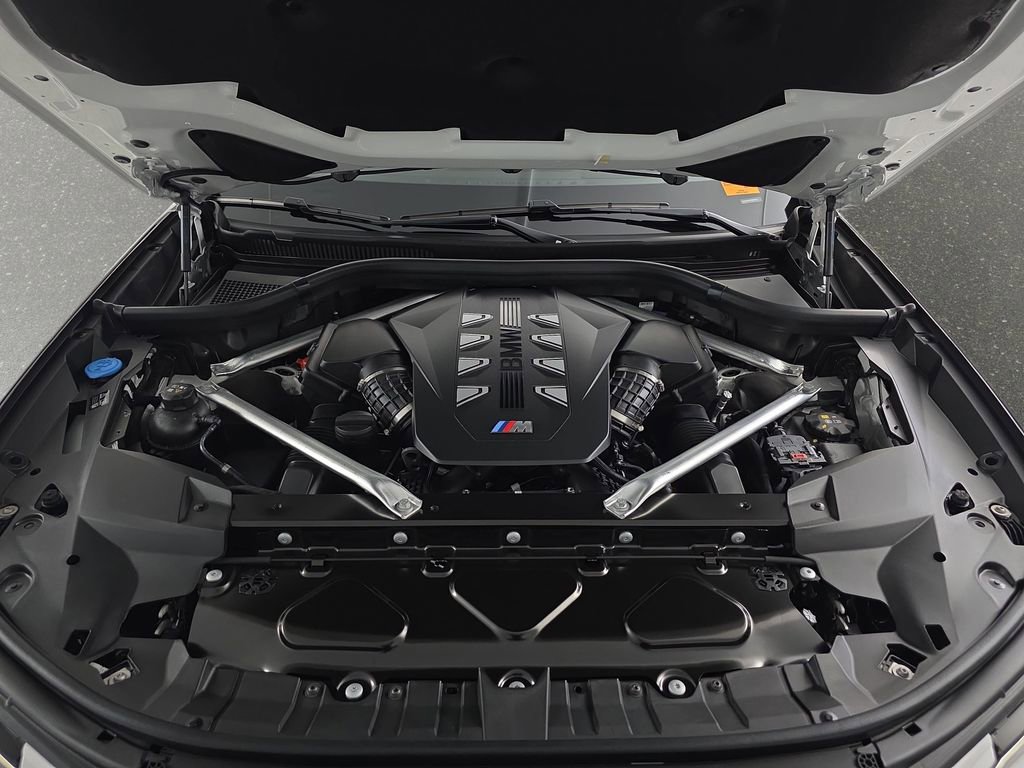 New 2026 BMW X7 M60i image 31