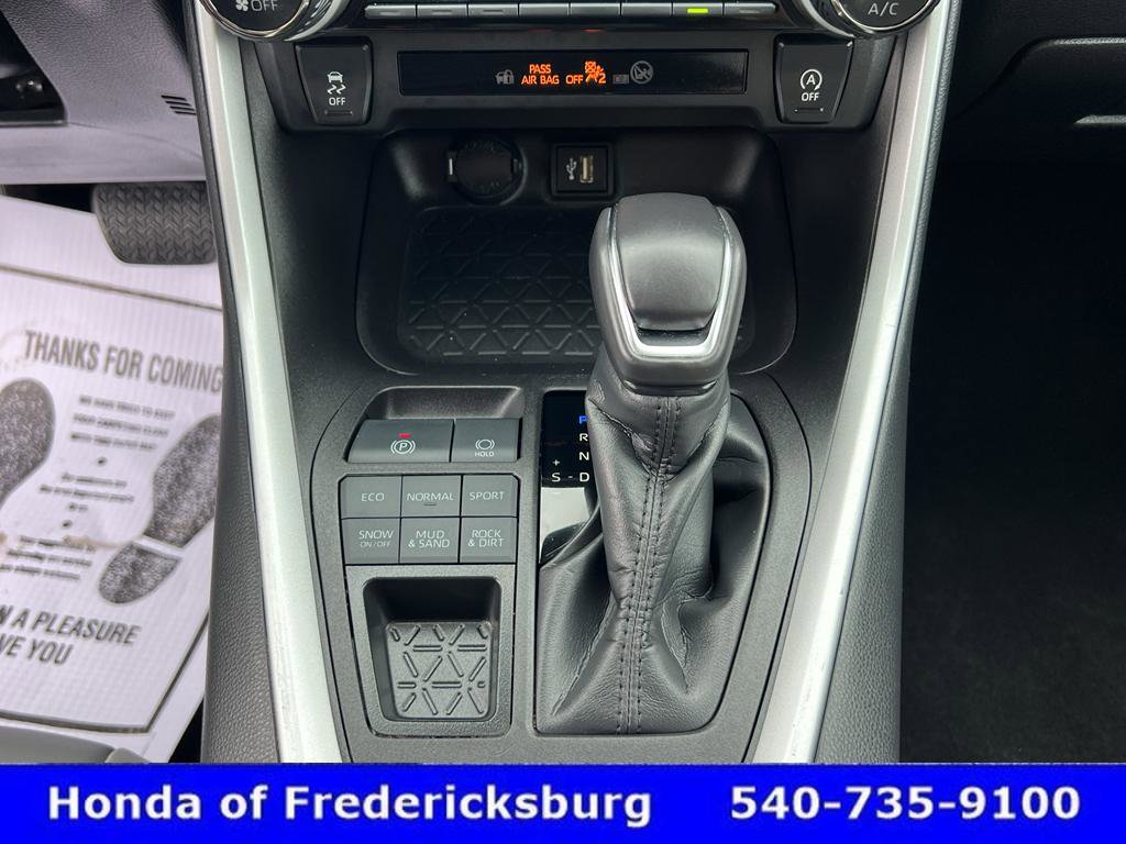 Used 2023 Toyota RAV4 XLE Premium AWD/4WD image 22