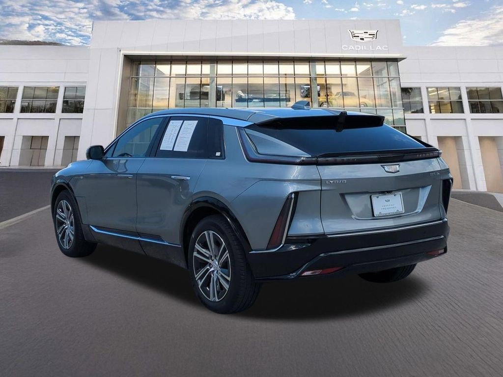 Used 2024 Cadillac Lyriq Luxury AWD/4WD image 5