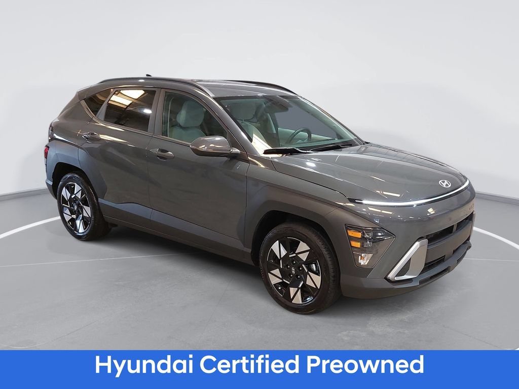 Certified 2025 Hyundai Kona SEL FWD image 3