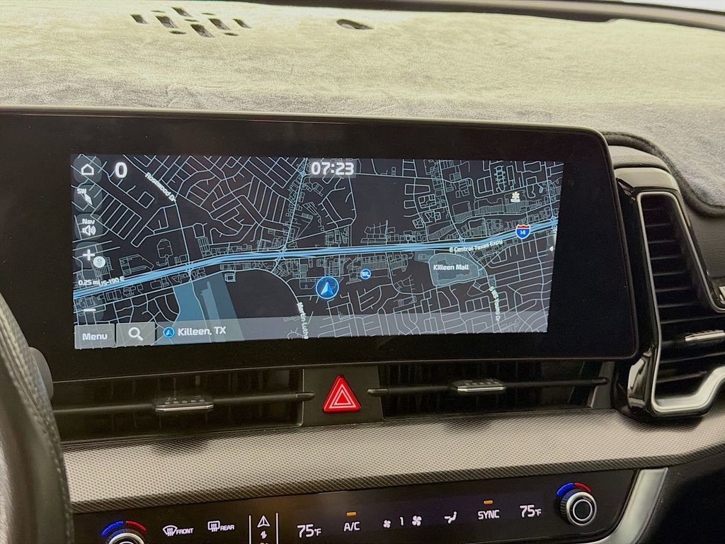 Used 2025 Kia Sportage SX image 18