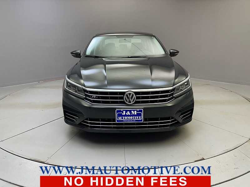 Used 2017 Volkswagen Passat 1.8T R-Line w/ R-Line Lighting Package image 8