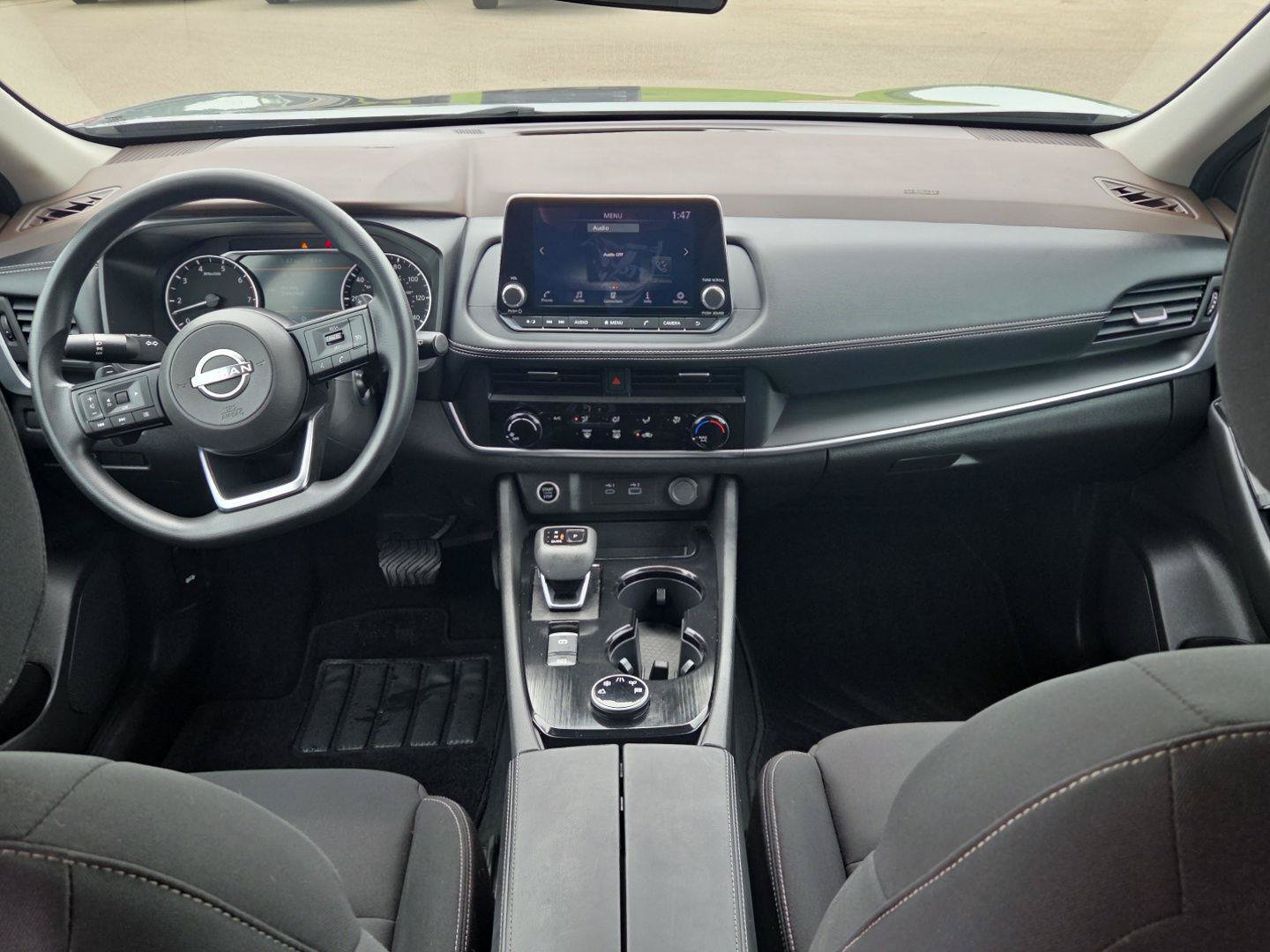 Used 2023 Nissan Rogue S AWD/4WD image 14