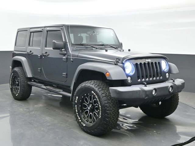 Used 2016 Jeep Wrangler Unlimited Rubicon w/ Connectivity Group image 8