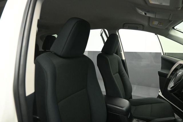 Used 2018 Toyota RAV4 LE w/ All Weather Liner Package AWD/4WD image 28