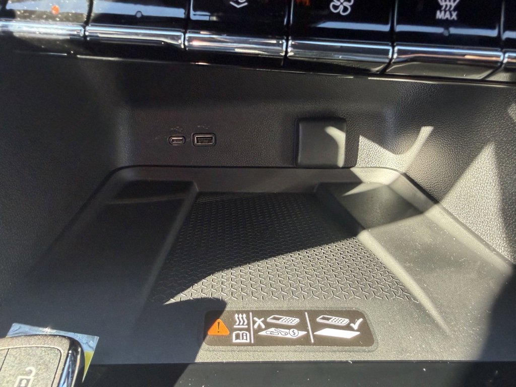 New 2026 Chevrolet Traverse LT w/ Driver Confidence Package image 7