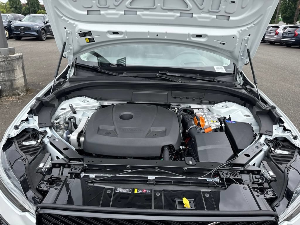 New 2026 Volvo XC60 T8 Ultra w/ Protection Package Premier AWD/4WD image 29