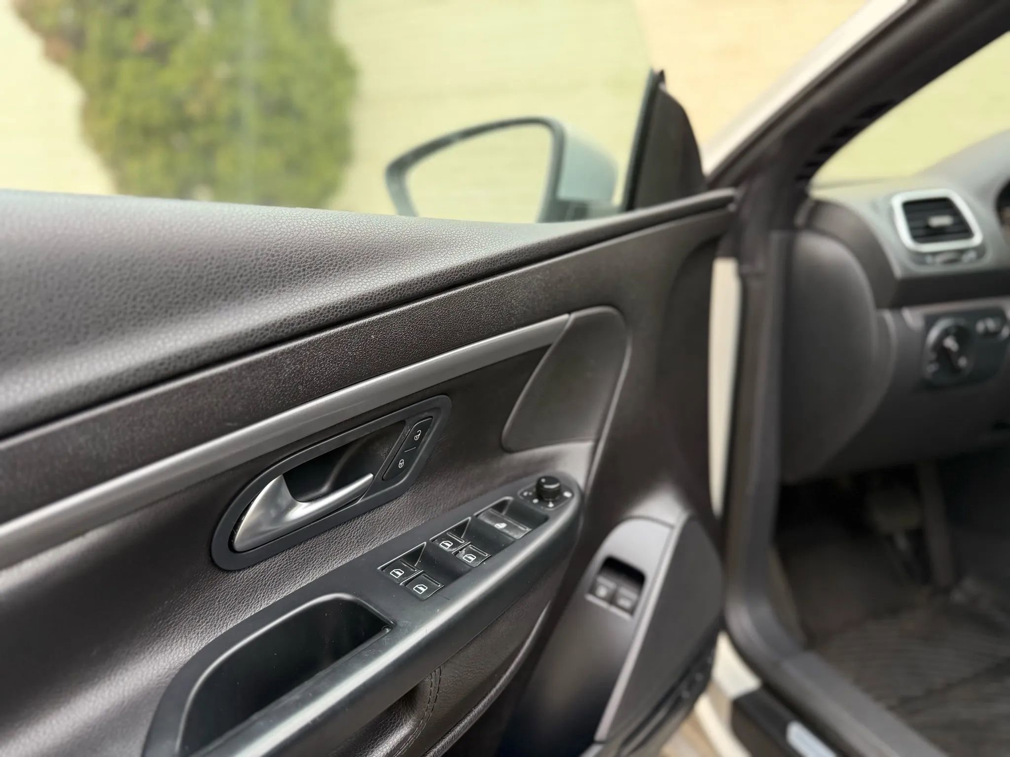 Used 2010 Volkswagen Eos Komfort image 11