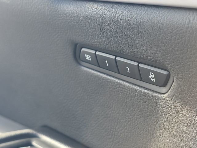 Used 2024 Cadillac XT6 Premium Luxury w/ LPO, Floor Liner Package AWD/4WD image 27