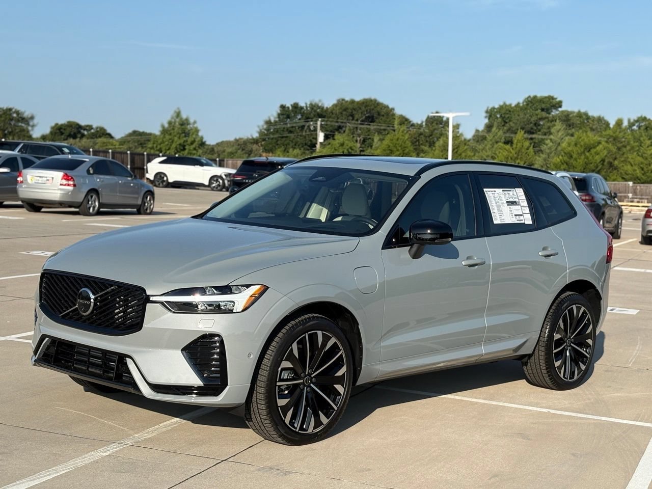 New 2026 Volvo XC60 T8 Ultra w/ Protection Package Premier AWD/4WD image 2