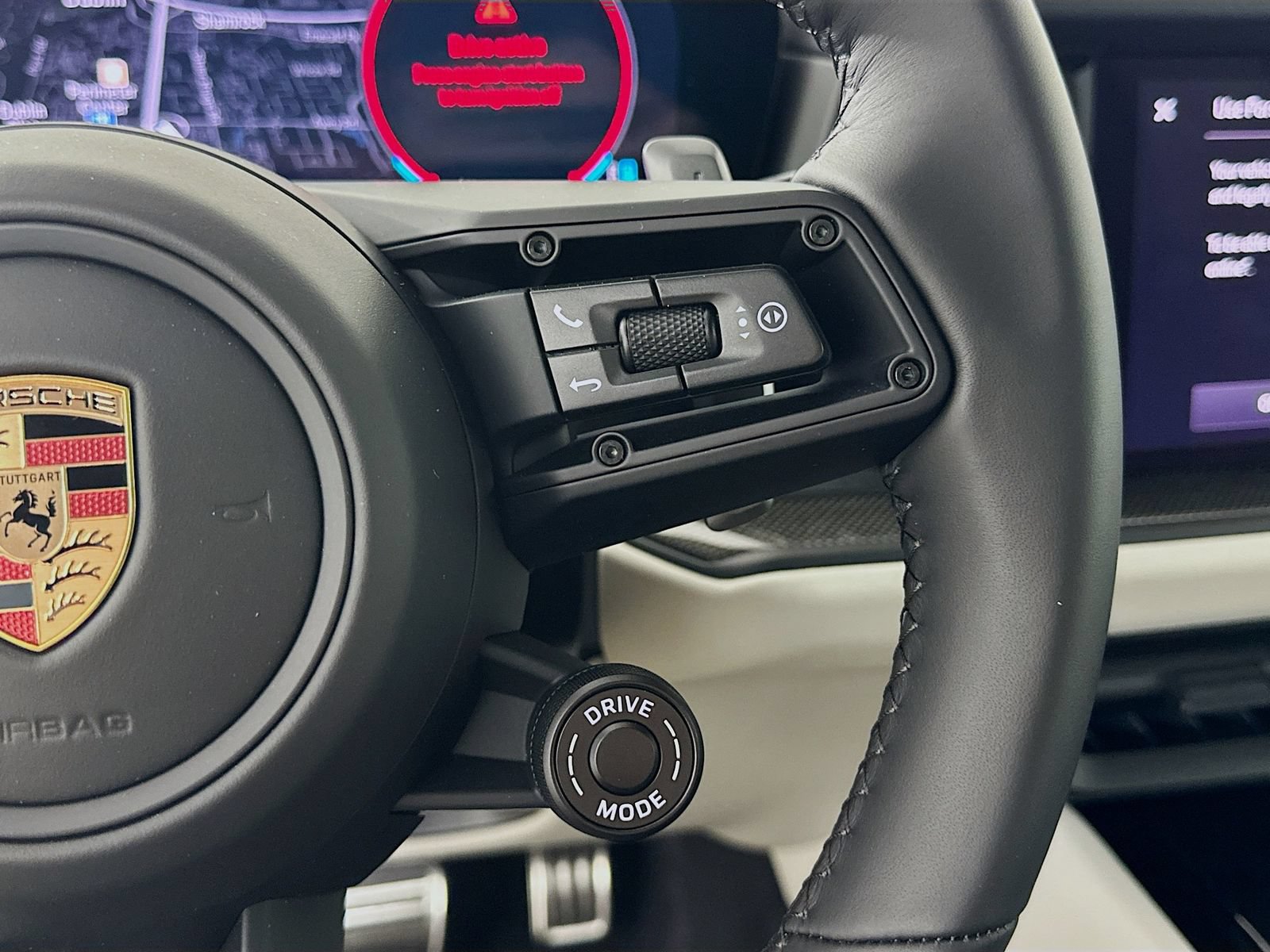 New 2026 Porsche Cayenne GTS AWD/4WD image 19