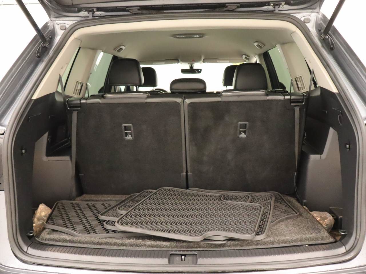 Used 2022 Volkswagen Atlas SE FWD image 17