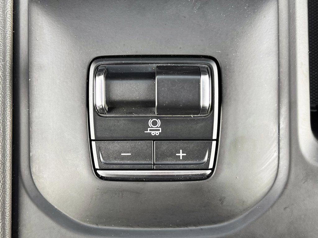 Used 2024 GMC Sierra 2500 Denali image 23