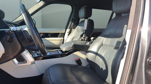 Used 2021 Land Rover Range Rover P525 Westminster Edition LWB image 17