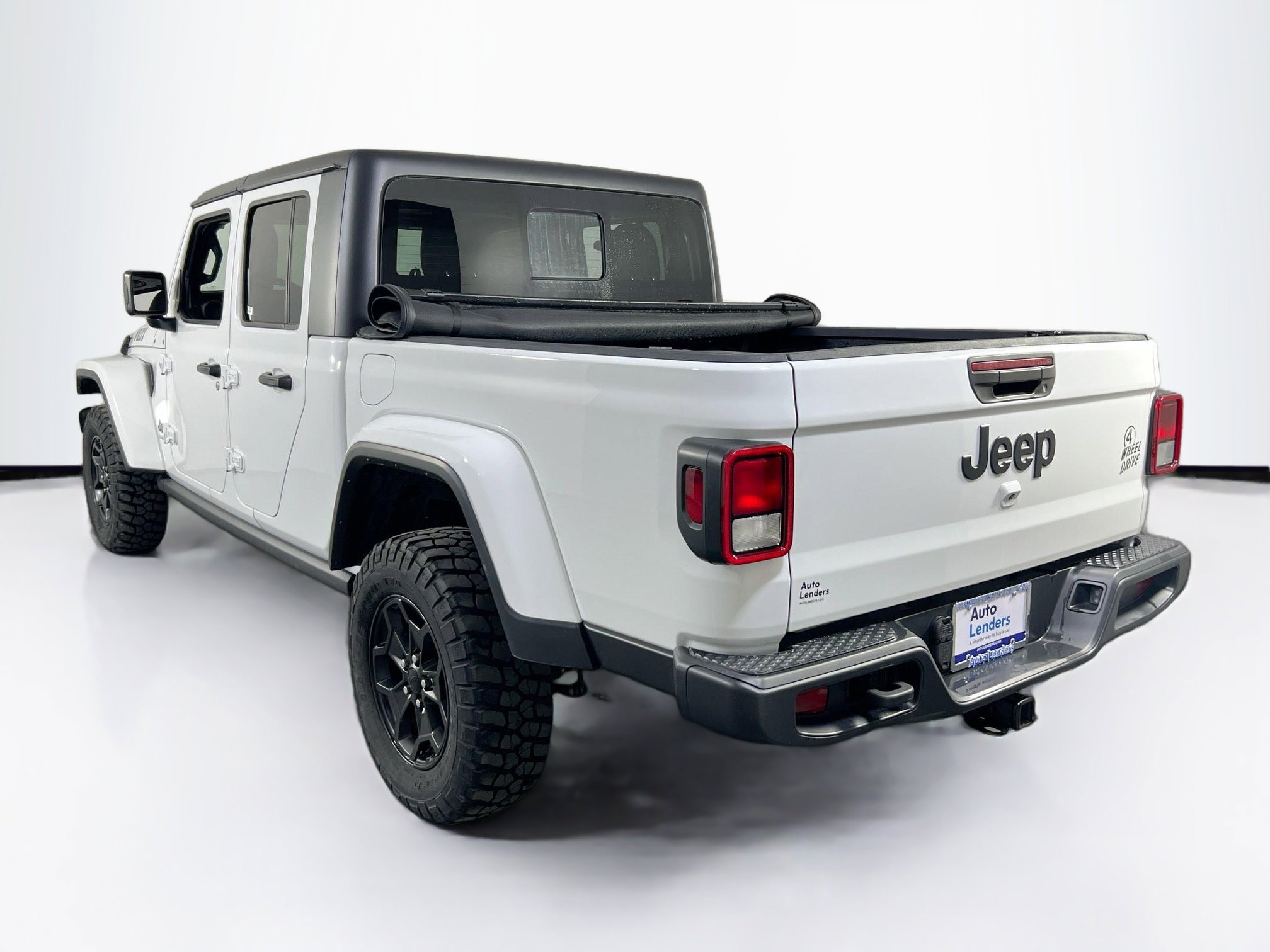 Used 2022 Jeep Gladiator Willys image 7