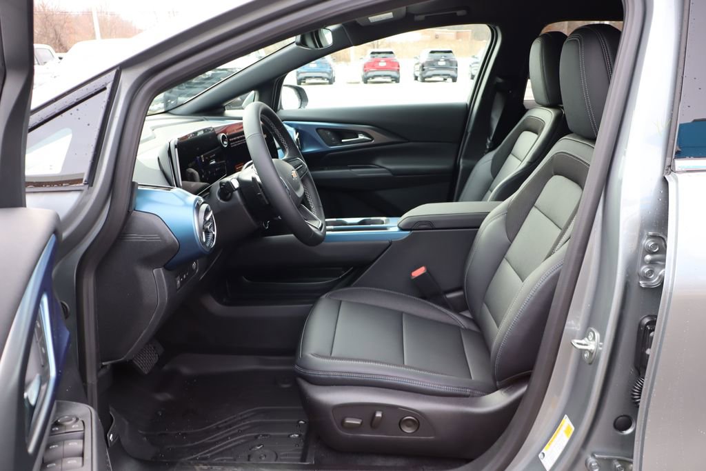 New 2026 Chevrolet Equinox EV LT image 10