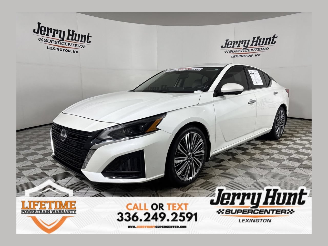 Used 2023 Nissan Altima 2.5 SL FWD image 1