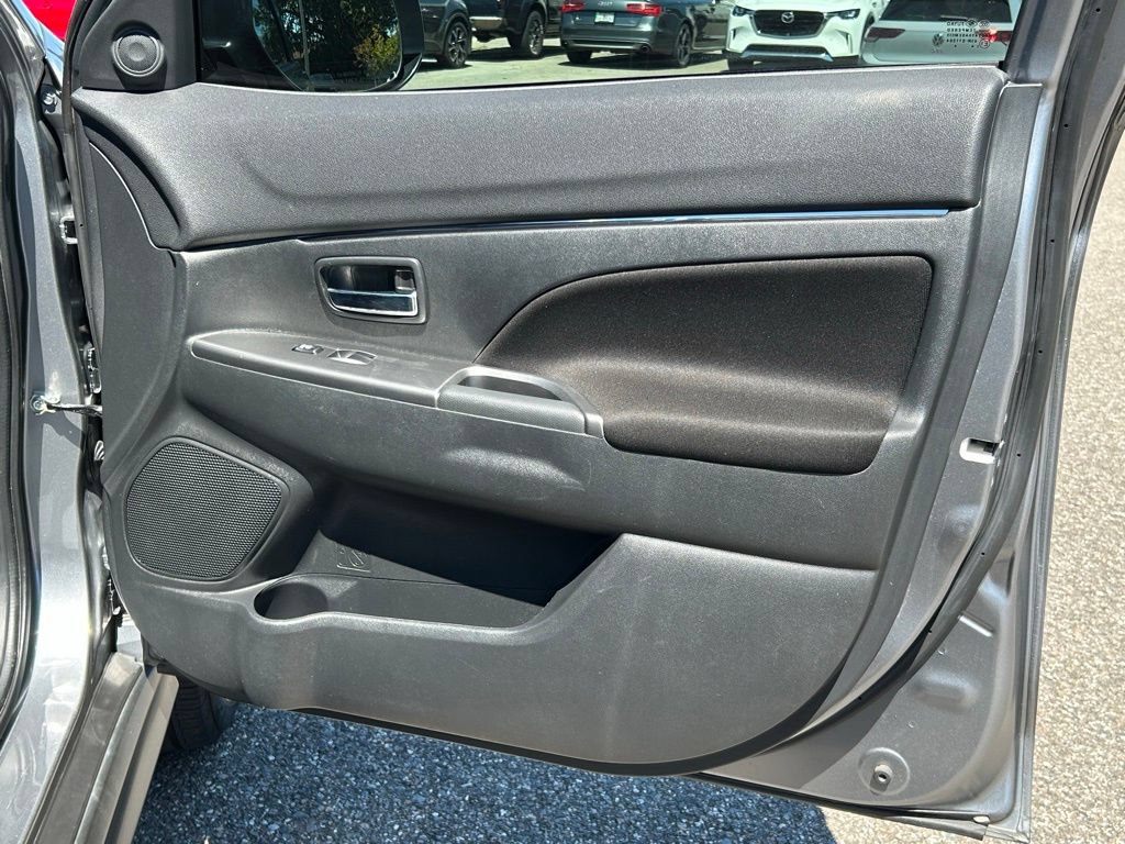 Used 2021 Mitsubishi Outlander Sport SE AWD/4WD image 41