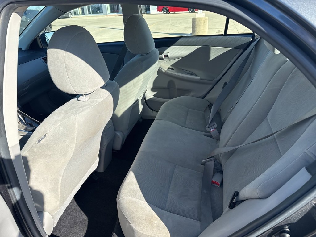 Used 2011 Toyota Corolla LE image 9