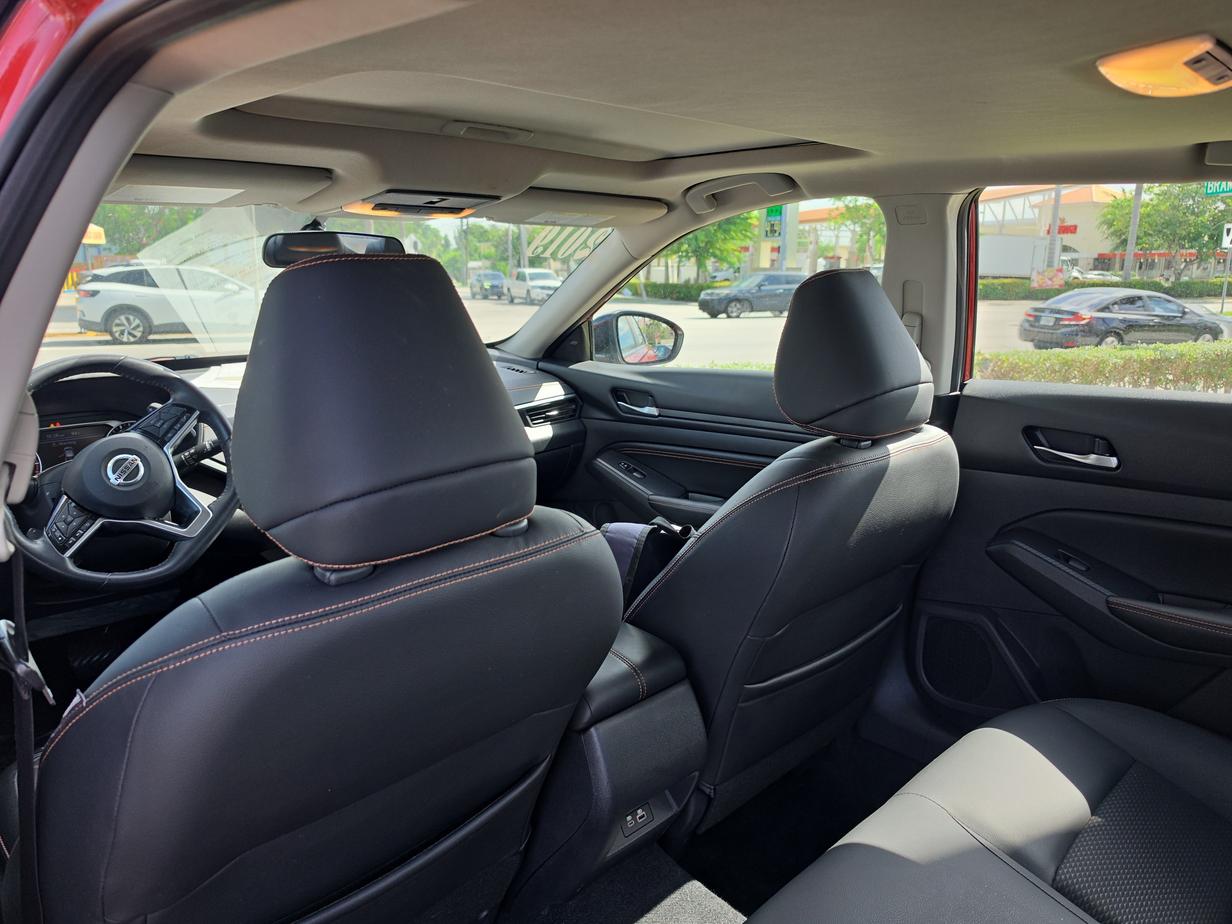 Used 2019 Nissan Altima 2.5 SR w/ SR Premium Package FWD image 12
