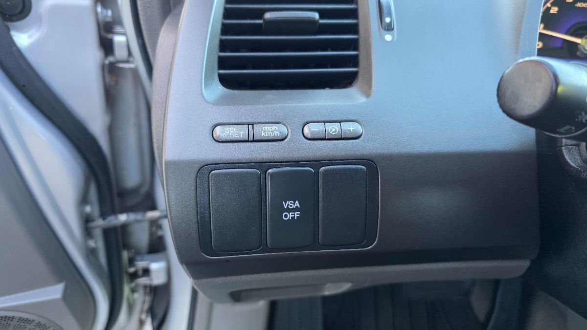 Used 2010 Honda Civic EX-L image 23