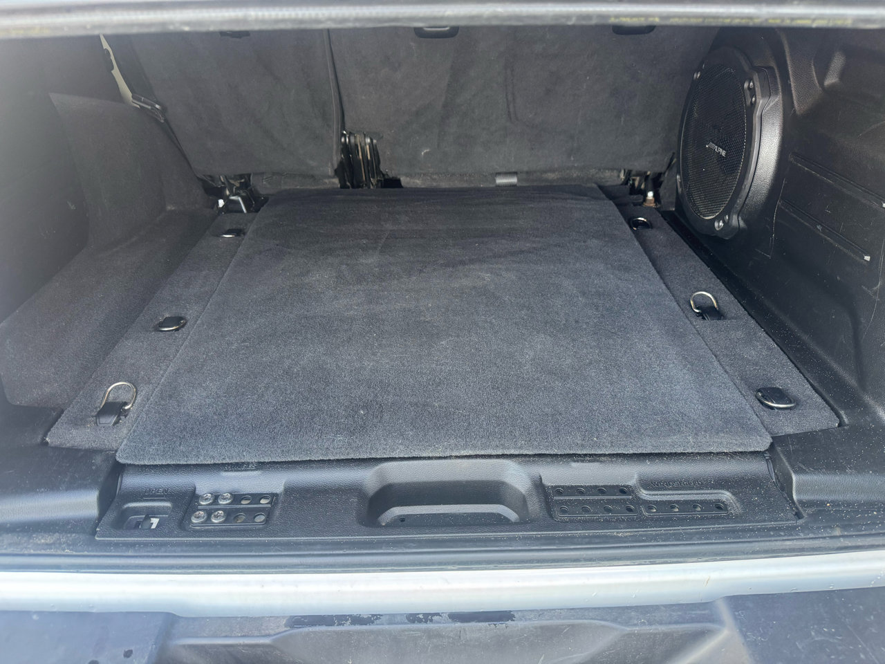 Used 2021 Jeep Wrangler Unlimited Sahara w/ Dual Top Group image 9