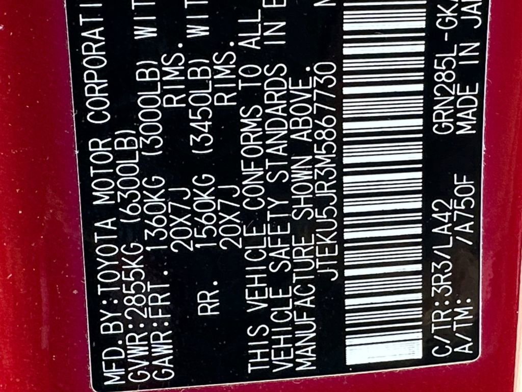 Used 2021 Toyota 4Runner Limited image 30