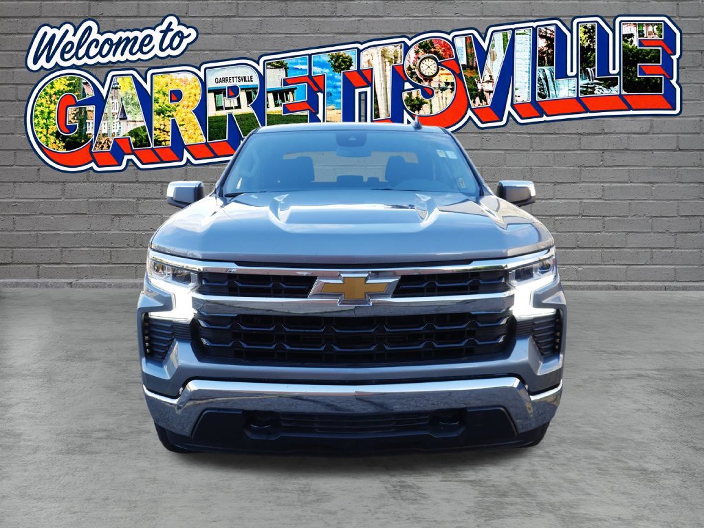 Used 2023 Chevrolet Silverado 1500 LT AWD/4WD image 3