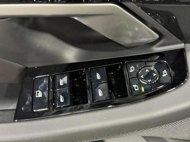 Certified 2026 BMW i5 eDrive40 w/ Premium Package AWD/4WD image 19