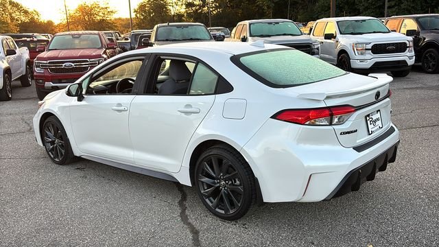 Used 2026 Toyota Corolla SE FWD image 5