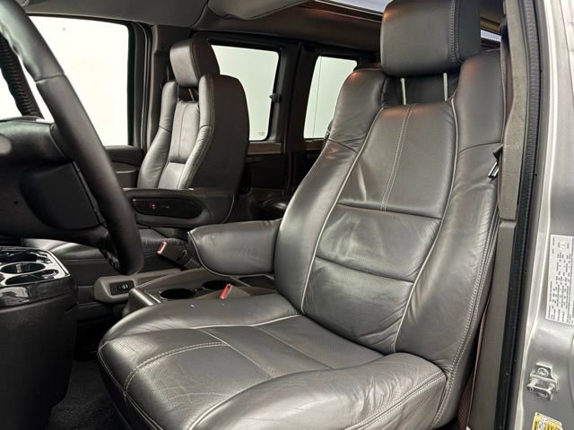 Used 2019 GMC Savana 2500 Extended w/ Enhanced Convenience Package image 22
