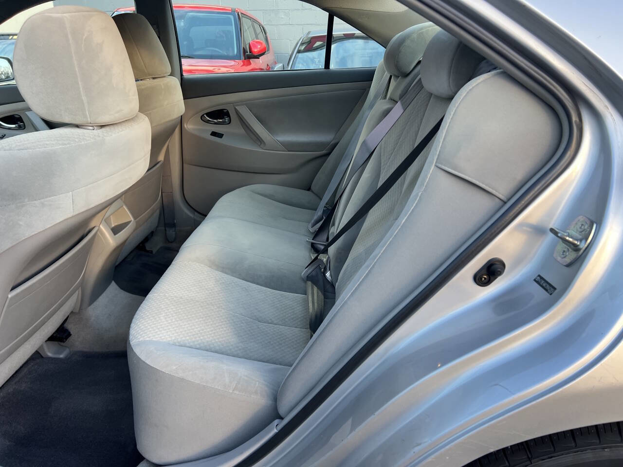 Used 2009 Toyota Camry LE image 9