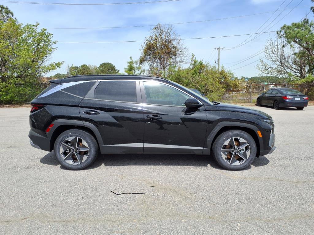 Used 2025 Hyundai Tucson SEL FWD image 2