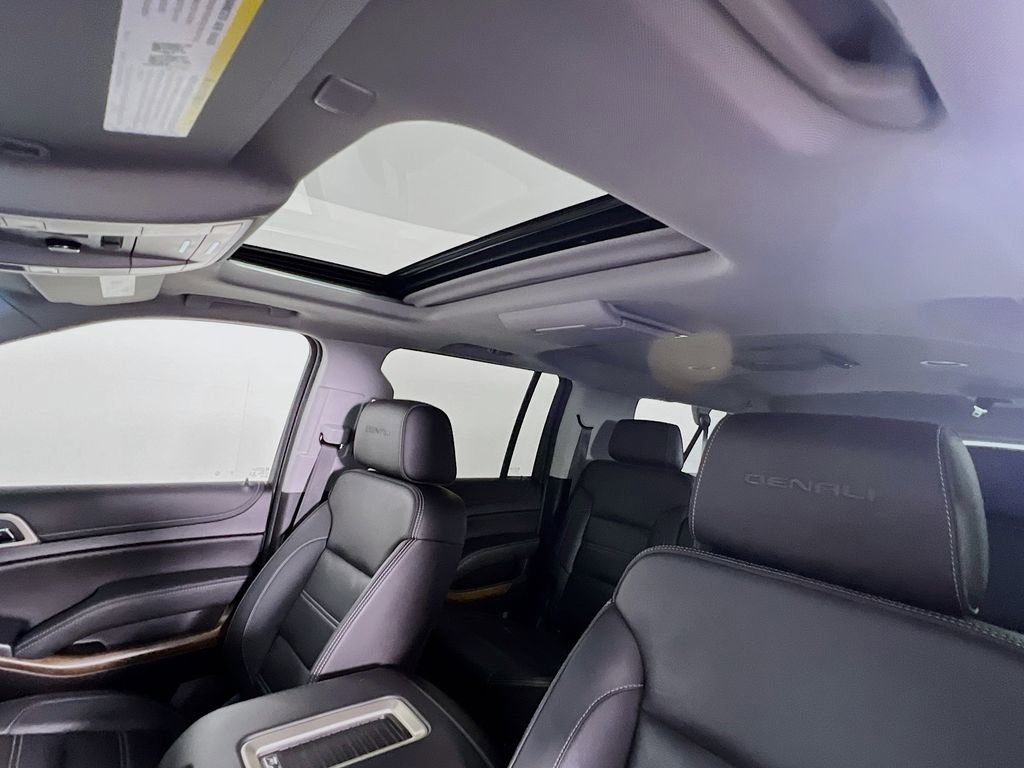 Certified 2019 GMC Yukon XL Denali w/ Open Road Package image 22