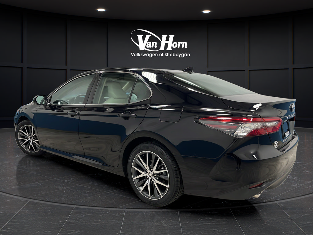 Used 2023 Toyota Camry XLE w/ Cold Weather Package FWD image 5