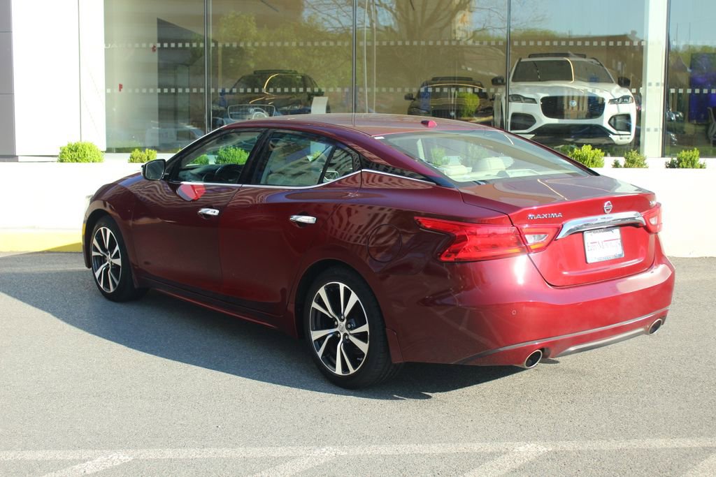 Used 2017 Nissan Maxima 3.5 SV w/ Interior Lighting Package image 11