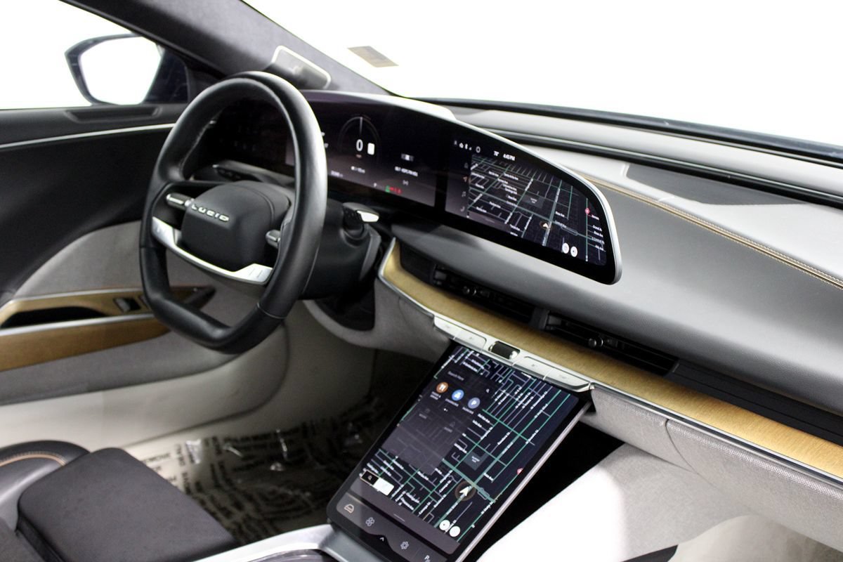 Used 2023 Lucid Air Touring AWD/4WD image 10