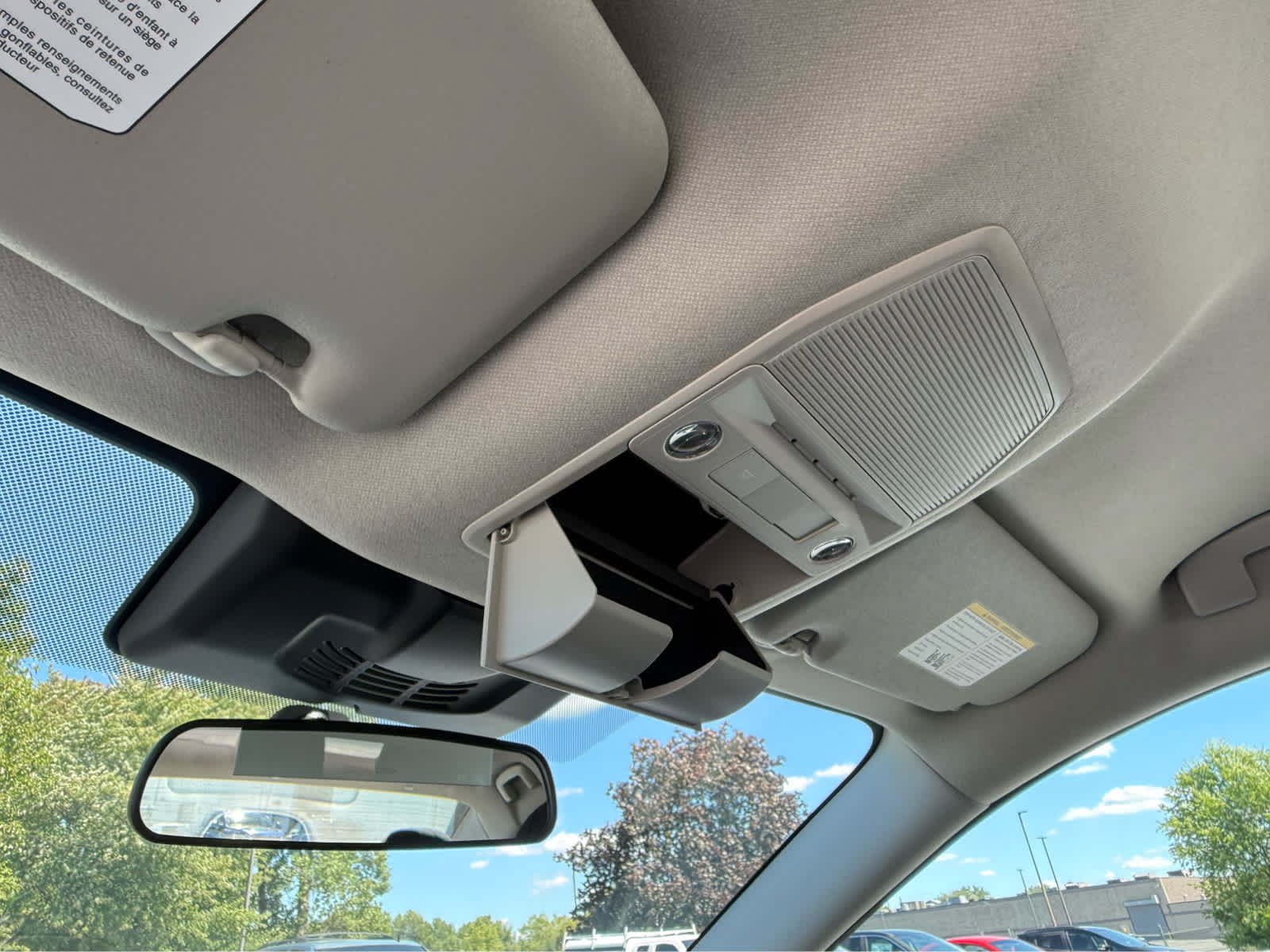 New 2026 Nissan Sentra SR FWD image 25