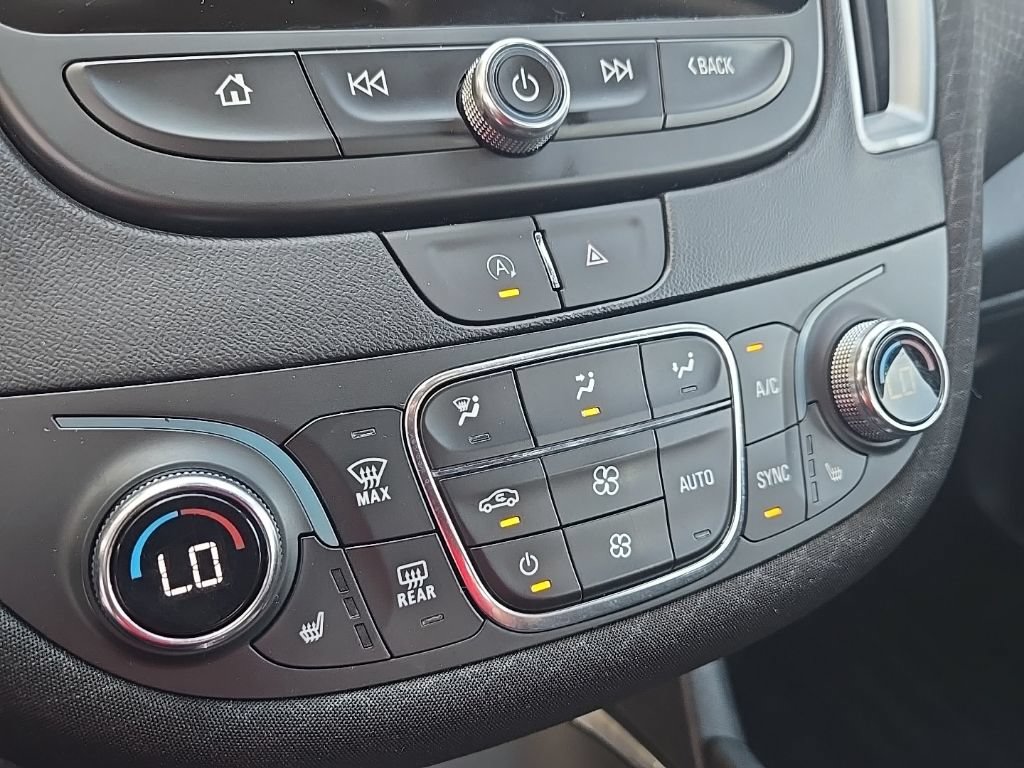Used 2024 Chevrolet Malibu LT FWD image 27