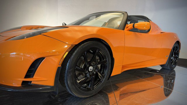Used 2010 Tesla Roadster Sport image 20