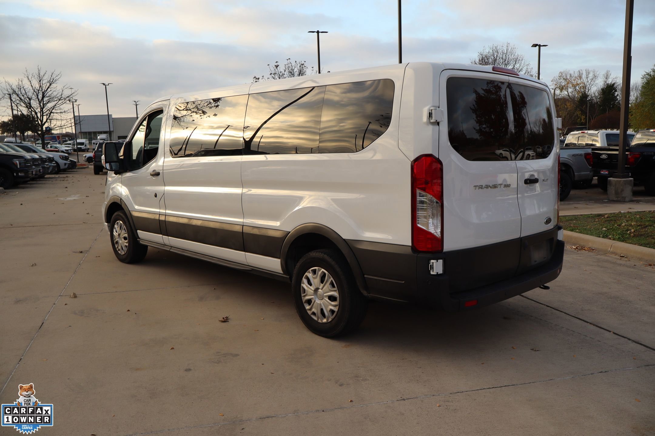 Used 2023 Ford Transit 350 XLT image 8