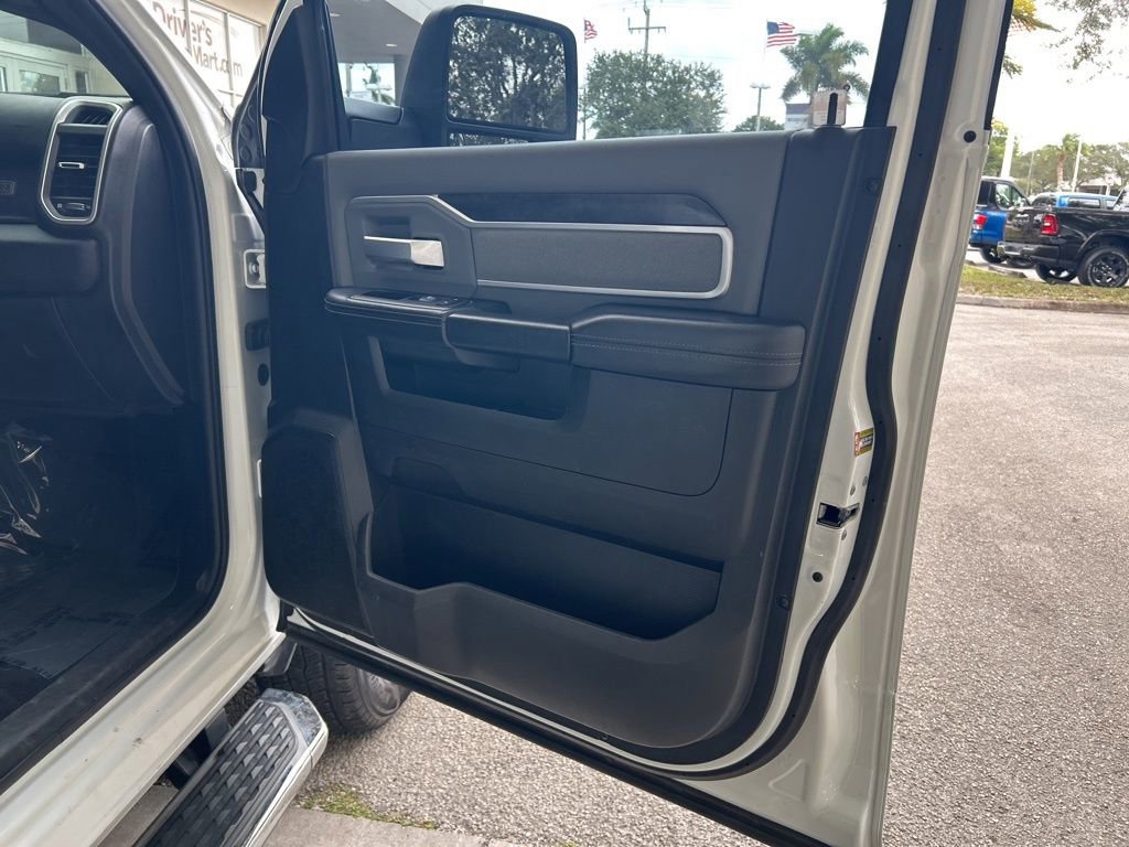 Used 2023 RAM 2500 Big Horn w/ Level 1 Equipment Group image 25