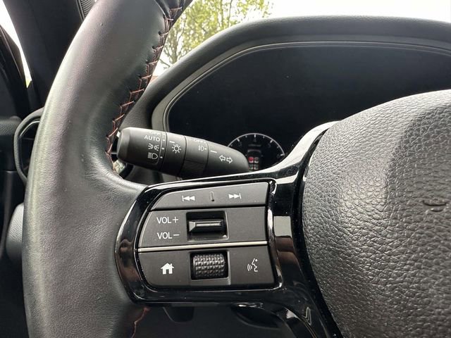 Used 2025 Honda Pilot TrailSport image 31