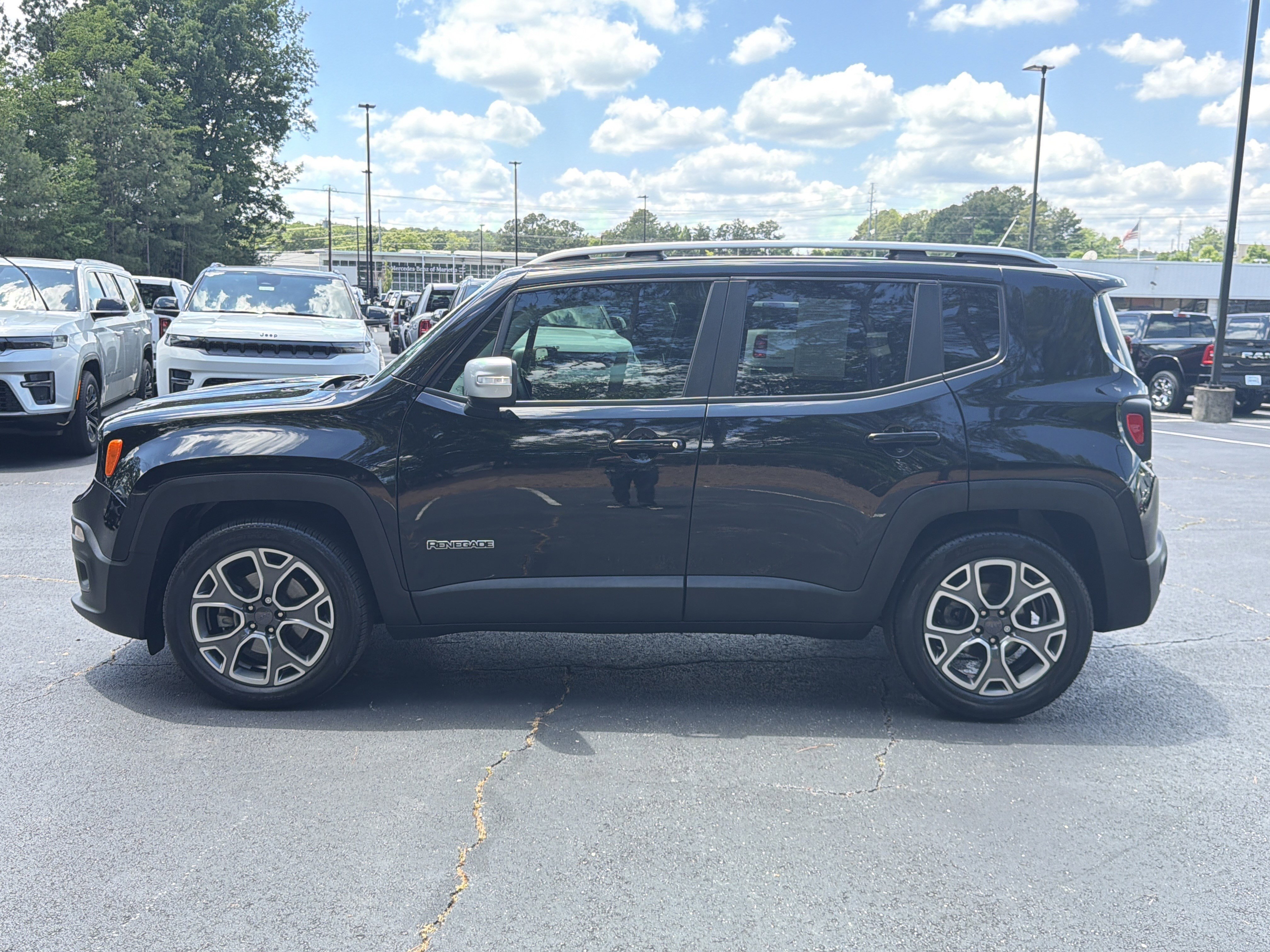 Used 2016 Jeep Renegade Limited FWD image 8