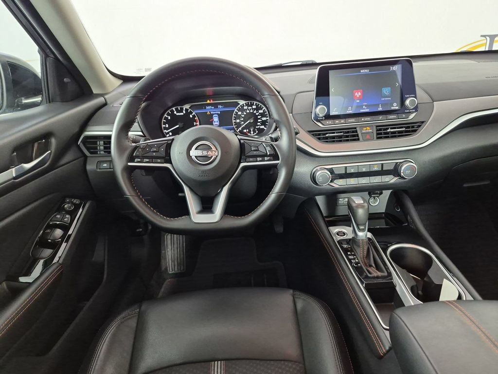 Used 2025 Nissan Altima 2.5 SR FWD image 30
