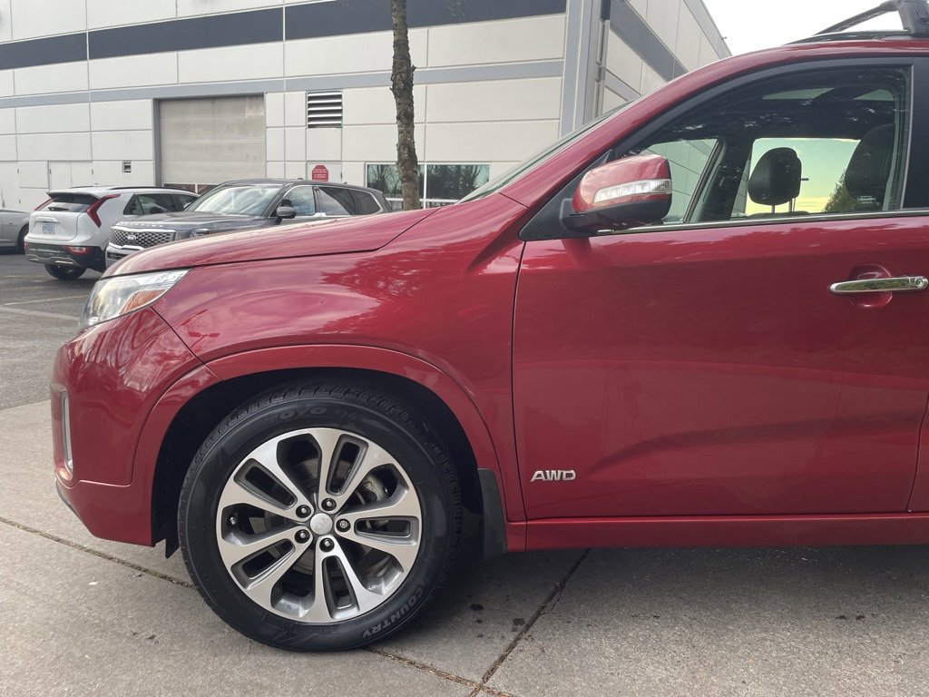 Used 2014 Kia Sorento SX w/ 3rd Row Package image 7